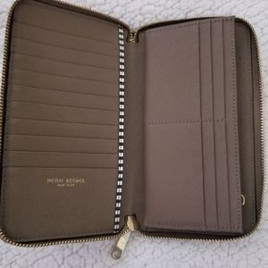 Henri Bendel XL Zip Wallet